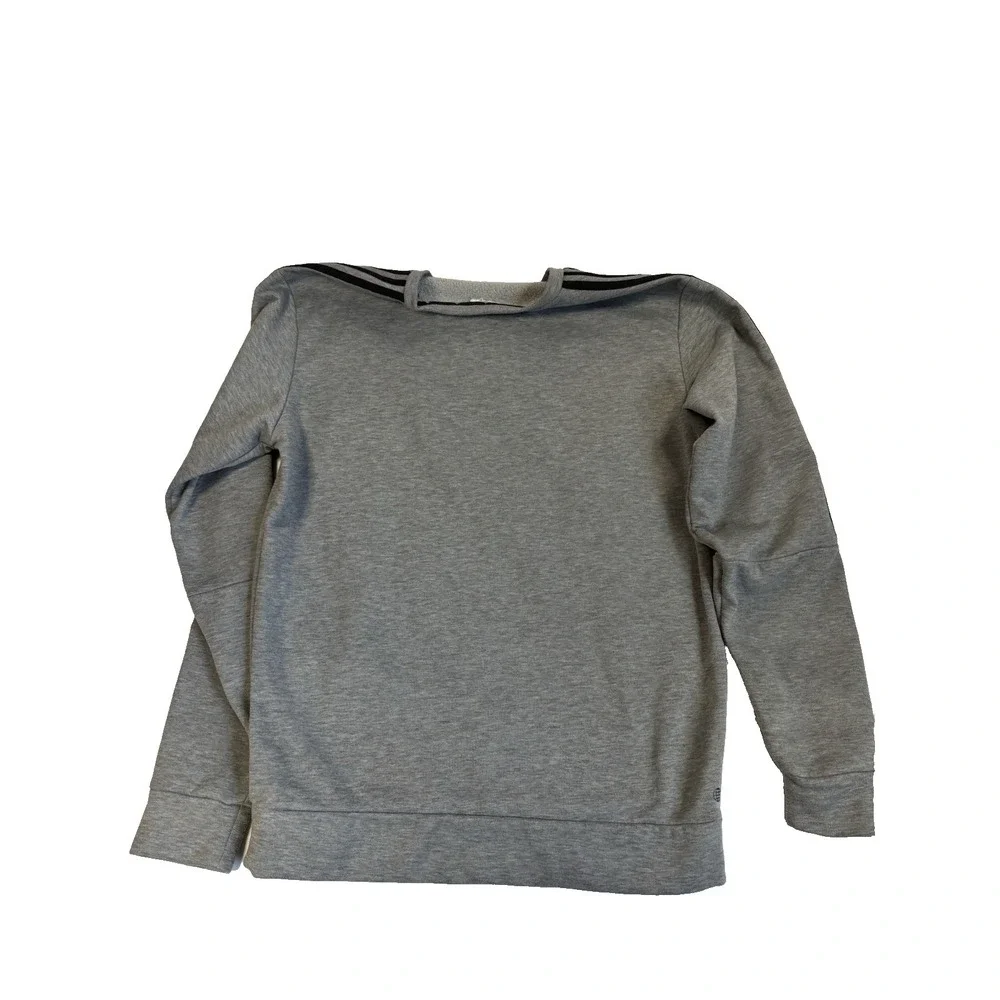 Adidas Men's Med Gray Crewneck Pullover‎ Sweatshirt Cozy Essential Everyday